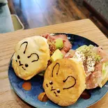 ふっくらうさぎスコーンサンドセット(+Plus I Cafe)