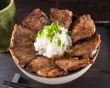ロース和風おろし丼 Loin with Japanese-Style Grated Daikon Radish Rice Bowl（大阪焼肉丼せんば 栄店）