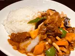 牛バラ煮込み丼（西安刀削麺 匠心）