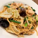 上海焼きそば(海鮮と豚肉と野菜入り)（中国料理 栄偉豊）