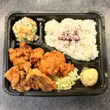 鶏ももとヤゲンのW唐揚げ弁当 大盛り（串と馬肉-梯子-）