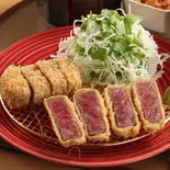 牛カツの合い盛弁当（牛カツ・串揚げ 串亭 博多くうてん）