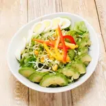 アボカドゆで卵サラダ・Avocado Egg Salad（カレーハウス向ヶ丘遊園）