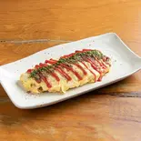 めん平焼 ◎チーズ入り（鉄板処 燦糺(さんきゅう)）