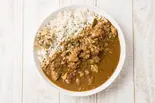 チキンカレー(中辛)+温泉たまご（本格スパイスカレー ヤドカリー 谷町コーラ店）