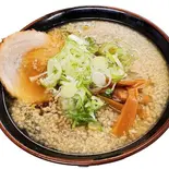 こってり背脂塩らーめん（北海道ラーメンかぐら 成増店）