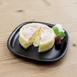 ふわとろチーズスフレ【冷凍】（カレーとクラフトビール・ロンロン）