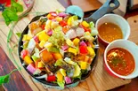 頭がよくなる！？自家燻製鯖の東大サラダ（ヘルシー＆パワーサラダ サラダ大学 - 神楽坂校 -）