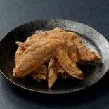 幻の手羽先(5本) Phantom Chicken Wings (5 Pieces)（世界の山ちゃん 天神西通り店）
