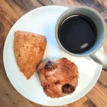 2種の焼き菓子とドリンクセット（Universal Bakes and Cafe）