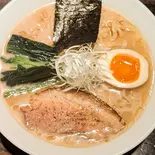 豚骨醤油らーめん（麺処 三虎）