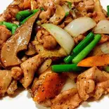 鶏肉とピーナッツ炒め (宮保鶏丁)(広東料理 港味)