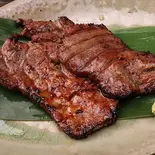 牛タン焼き grilled beef tongue 烤牛舌（東北居酒屋～奥羽の宴～）