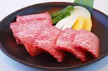 和牛中カルビ 100g（焼肉 だるま）