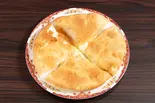 ハチャプリ(1ホール)/ Хачапури(Cafe RUSSIA (カフェロシア) ロシア/ジョージア料理専門)