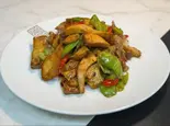 豚肉と自家製豆干の醬油炒め（味香閣）