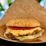 米粉チーズバーガー ポテト＆ドリンクSET（Cafe＆Bar REAL）
