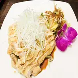 蒸し鶏単品(鶏白湯ラーメン らくらく亭)