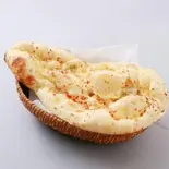 60 Garlic Nan (ガーリックナン)（Indian restaurant puja）