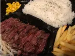 ハラミカットステーキ弁当150g(SPICY DORAGON)