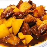 牛肉煮込み,土豆胡萝卜烧牛肉（居酒屋酔宴）