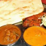 【カレー2つとお肉付き】2種カレーセット 2Curry Chicken Set（ニューナマステインディアンレストラン）