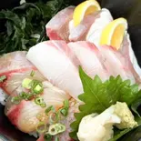 ヒラマサ三味丼（平戸こんね駒込店(■他業者(デリバリー)をご利用下さい■)）
