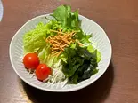 お蕎麦屋さんのサラダ(小雀弥 -こがらや- 天満店)