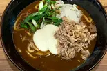 牛肉とろ~りチーズカレーうどん(醤屋万吉のうどん)