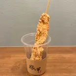 ジーパイ串(1本) Taiwanese Fried Chicken（ホージャー 好呷台湾屋台 HOJYA.TAIWAN）