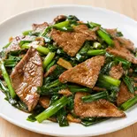レバーニラ炒め Stir-Fried Pork Liver with Chives（中国家庭料理 友記）
