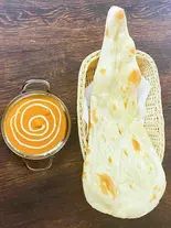 バターチキンカレーとナンセット(カレー店 リハサ)