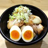 背徳感のネギ炙り豚丼（圧倒的背徳感!炙り豚RUSH! 反町店）