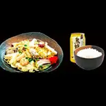 シーフード塩焼きそばランチ 麺大盛 2麺使用（麺ダブルが無料 →大盛太麺塩焼きそば 太陽と海）