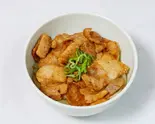 豚丼（炭焼ホルモンごくらく）