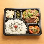 牛カルビ弁当（まるべん）
