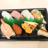 おまかせ上握り 8貫（うおがし本店）