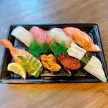 おまかせ上握り 8貫（魚河岸のすし えびす 水道筋店）