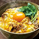 卵4個使った幸せになれる夢の牛肉しぐれとじ丼 【深夜】（名物！出汁の効いたカレーうどん 土佐堀 亀一）