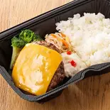 チーズハンバーグボックス（肉屋のハンバーグとガーリックライス 三軒茶屋店）