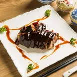 上海ダックの醤油煮付け Stewed Shanghai Duck with Soy Sauce（永祥生煎館 池袋本店）