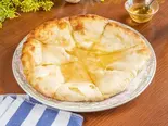 はちみつチーズナン(Honey cheese nan)（インドレストラン プジャ）