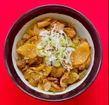 煮込み丼（DONBURI HAPINES TORIYAMA ★どんぶり ハピネス 鳥やま 東十条鳥やま店）