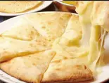 チーズ ナン(CHEESE. NAN)（BUZZ BOWL CURRY ZONE）