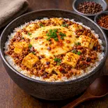 チーズ麻婆丼（チーズと肉のタコライス✖️スムージー高円寺）