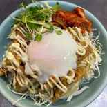 唐揚げ丼(功留館ふりだしや)