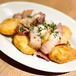 揚げニョッキとベーコンの盛り合わせ（リフランド）