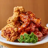 ハーフ＆ハーフチキン Half ＆ Half Chicken 반반치킨（ネネチキン辛ちゃん店）