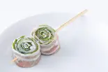 豚梅しそ巻き串 1本(鶏鬨 新川店)