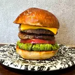 ダブルチーズバーガー（BURGER CAMPBOYA）
